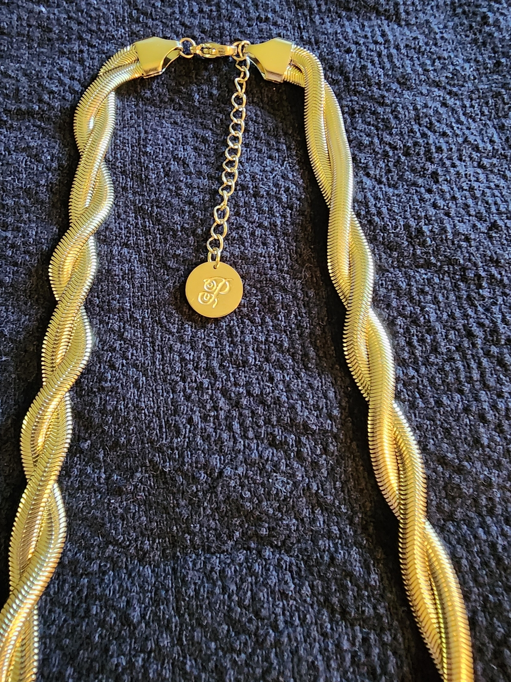 Plunder Cara Necklace and Bracelet Set - Picture 6 of 8